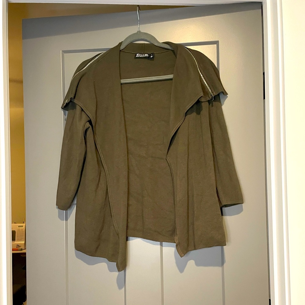 New York and Company Olive green sweater with zipper accent